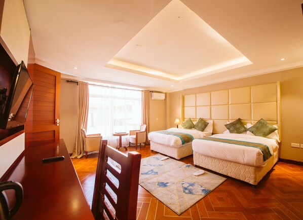 Executive Double or Twin Room | In-room safe, desk, laptop workspace, blackout curtains