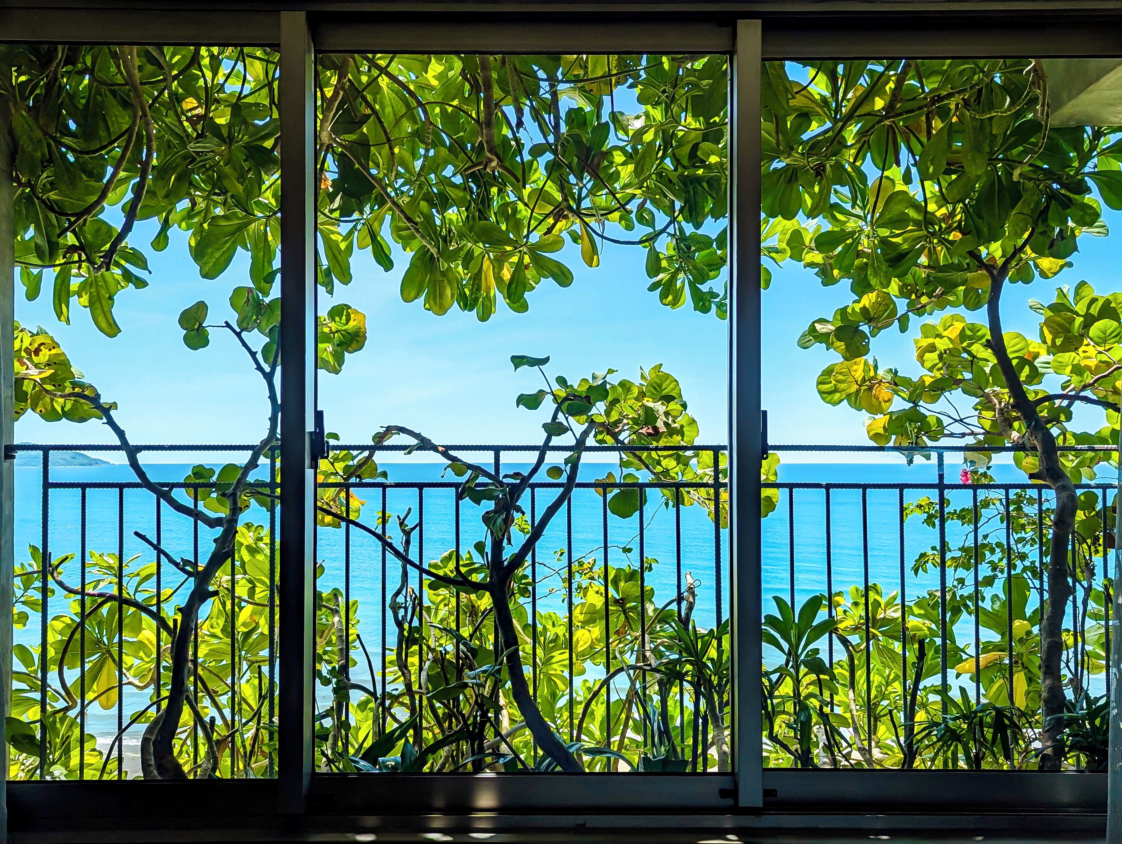 Habitación Deluxe (Sea Garden) | Baño | Tina profunda, regadera tipo lluvia, amenidades de baño de diseñador 