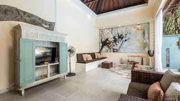 ์ปดํฌํธ ๋น๋ผ, ์นจ์ค 2๊ฐ | TV