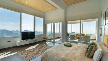 The Glass House - 2 bed room villas | Premium bedding, desk, free WiFi, bed sheets