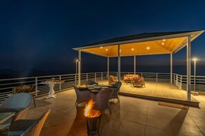 Rooftop terrace - Soul Stories - Luxury Villas and Resort, Mussorrie (Dhanaulti)