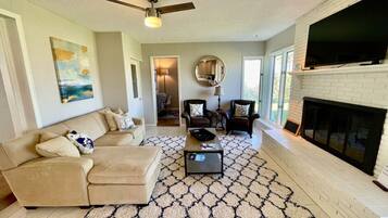 Smart TV, fireplace, offices