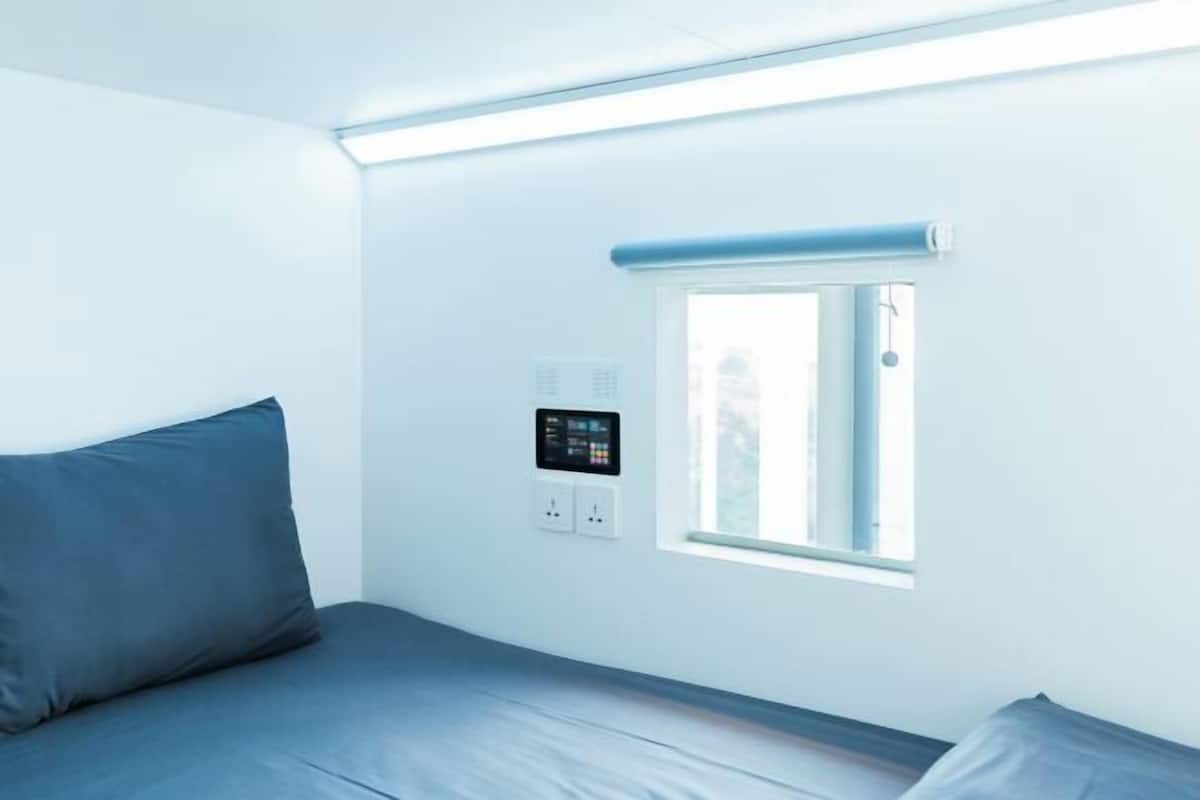 1 dormitorio, escritorio, espacio para trabajar con un portátil