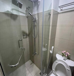 Bathroom - MOA Staycation at Shore 2 (Pasay)