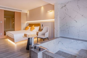 Deluxe Room, 1 King Bed, Non Smoking (Hot Spring)