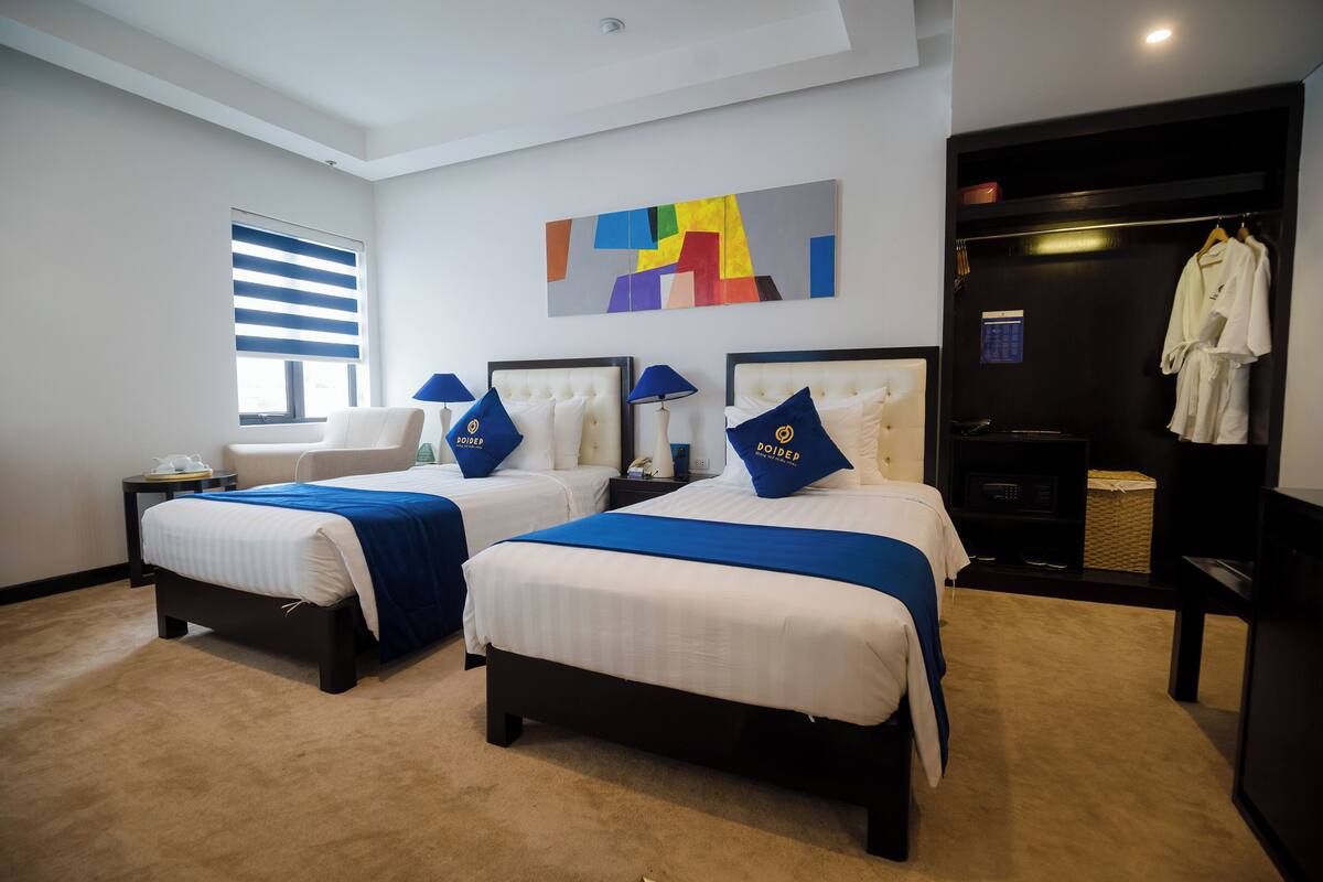 Phòng 2 giường đơn Deluxe | Bộ đồ giường kháng dị ứng, minibar với thức ăn, đồ uống miễn phí 