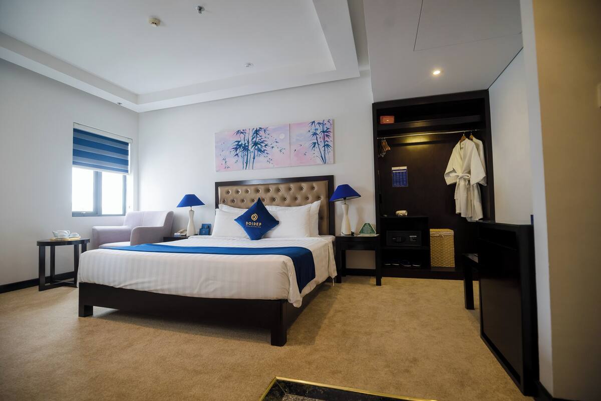 Phòng đôi Deluxe | Bộ đồ giường kháng dị ứng, minibar với thức ăn, đồ uống miễn phí 