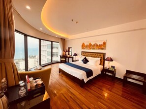Luxury Double Room | 1 bedroom, hypo-allergenic bedding, free minibar items, in-room safe