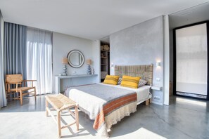 5 chambres, coffres-forts dans les chambres, fer et planche à repasser