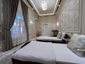 Quarto duplo conforto | Wi-Fi de cortesia, roupa de cama