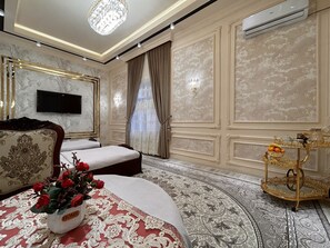 واي فاي مجانًا وملاءات أسرّة