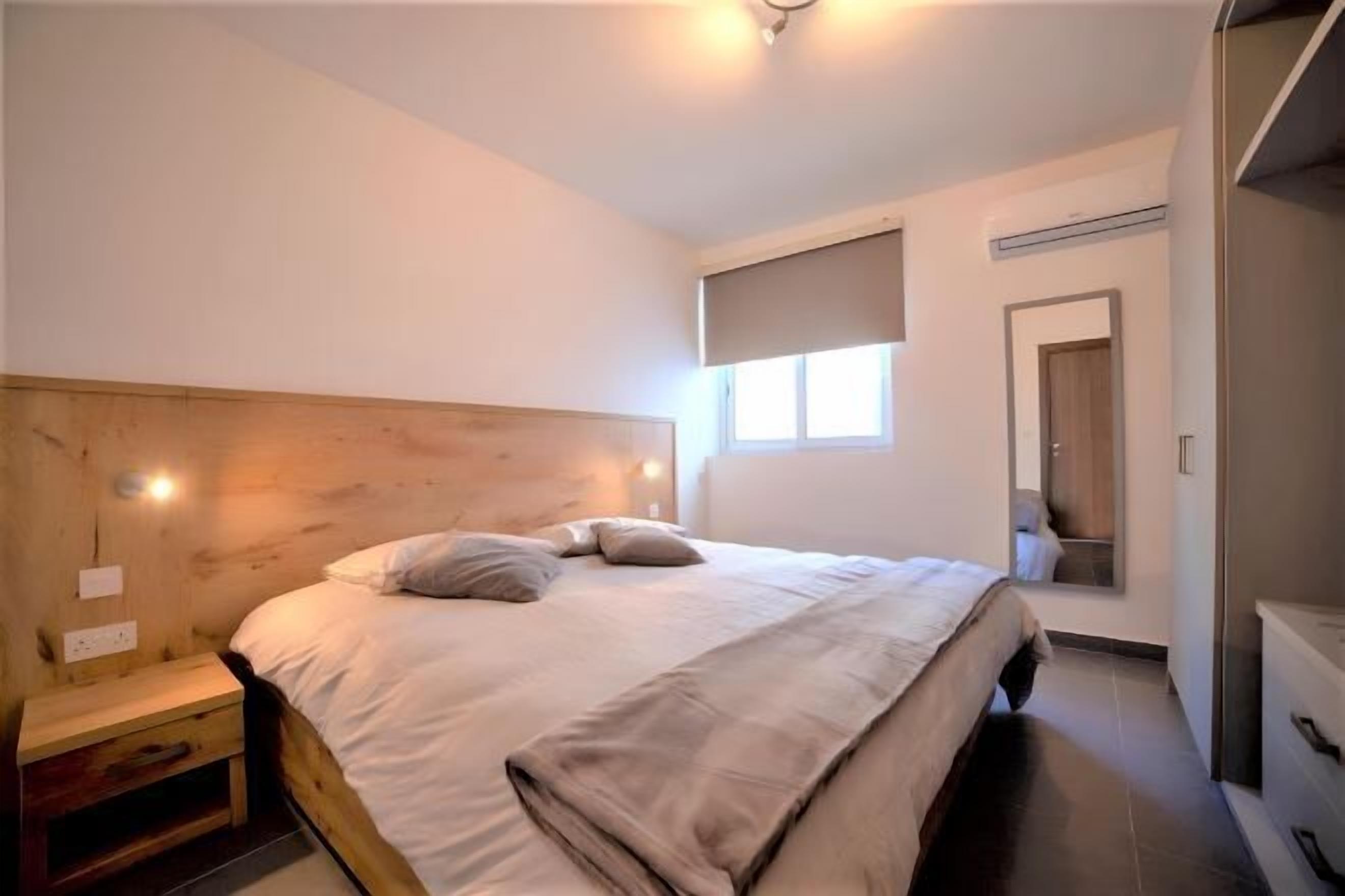 1 bedroom, premium bedding, Select Comfort beds, individually decorated