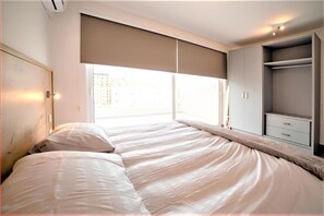 Departamento panorámico | 1 habitación, ropa de cama de alta calidad y camas Select Comfort 