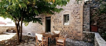 The Doctor’s Mansion - Arkadia