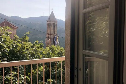 The Doctor’s Mansion - Arkadia