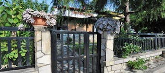 Home with garden in Flogita beach, Chalkidiki