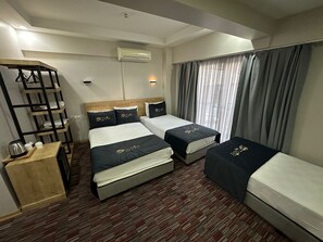 Phòng 3 dành cho gia đình | 1 phòng ngủ, bộ đồ giường cao cấp, minibar, bàn