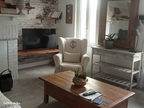 Maison de Charme à 15mn de L'océan et 5 mn des Lacs