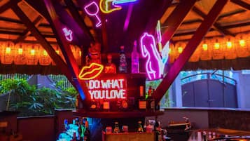 Bar (in der Unterkunft)