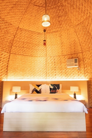 Cabana Huts, 1 King Bed - UNWND Boutique Hotel Dumaguete (Sibulan)