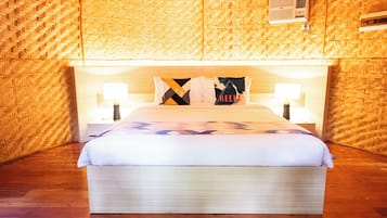 Cabana Huts, 1 King Bed | Egyedi dekoráció, egyedi berendezés és íróasztal