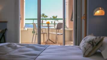 Zimmersafe, Verdunkelungsvorhänge, Bügeleisen/Bügelbrett