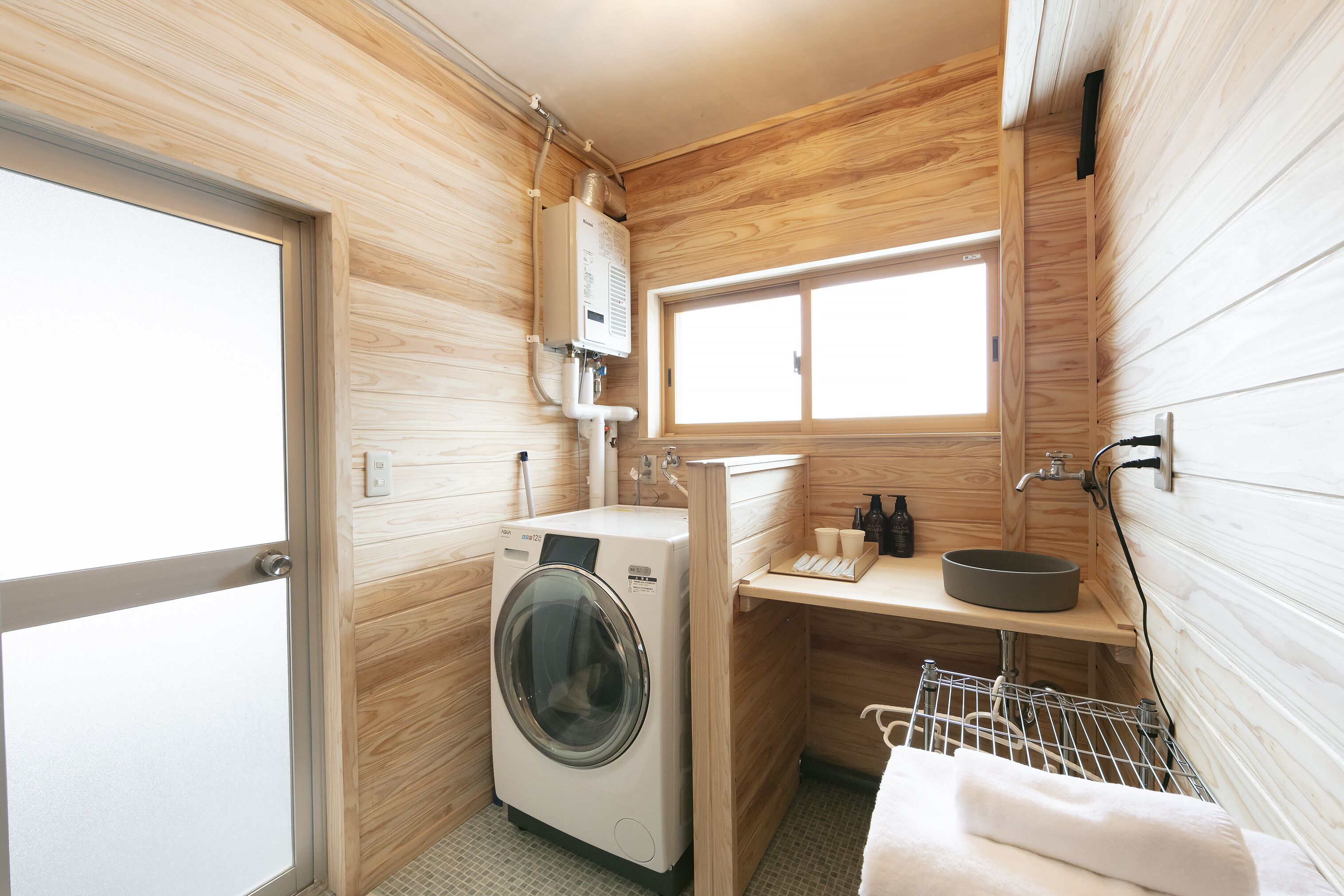 经典别墅 | 浴室 | 免费洗浴用品、吹风机、拖鞋