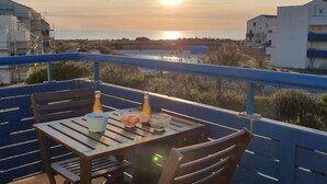 Outdoor dining - Magnifique Logement, vue Imprenable sur L'océan (Lacanau)