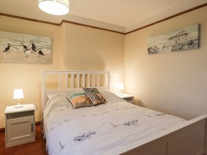 2 bedrooms, individually decorated, individually furnished, free WiFi