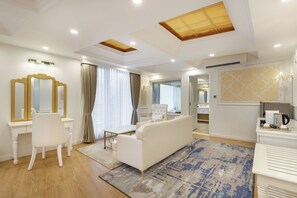 Executive Suite | Living area | LCD TV - Pokhara Panorama Resort and Spa (Pokhara)