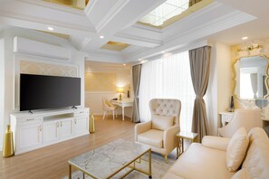 Junior Suite | Premium bedding, memory foam beds, free minibar, soundproofing - Pokhara Panorama Resort and Spa (Pokhara)