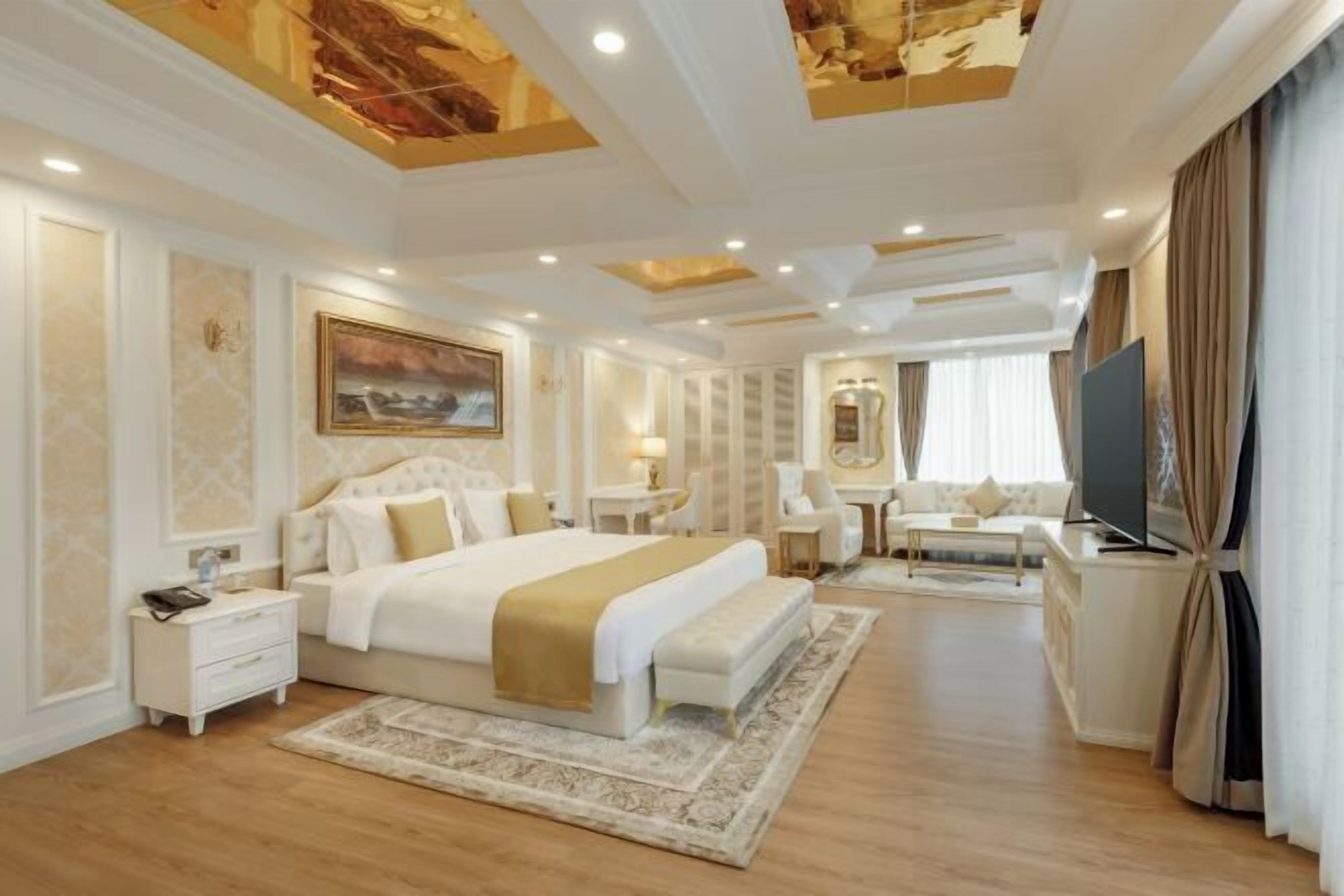 Premium bedding, memory foam beds, free minibar, soundproofing