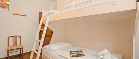 Appartement familial, plusieurs chambres, cÎté montagne (AlbaDros Ulive Nest) | 2 chambres, accÚs au Wi-Fi (inclus), literie fournie