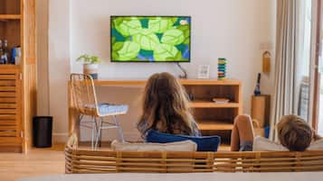 In-room safe, blackout drapes, free WiFi