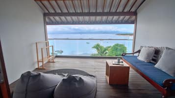 Quarto duplo superior, sacada, vista para o oceano | Sacada