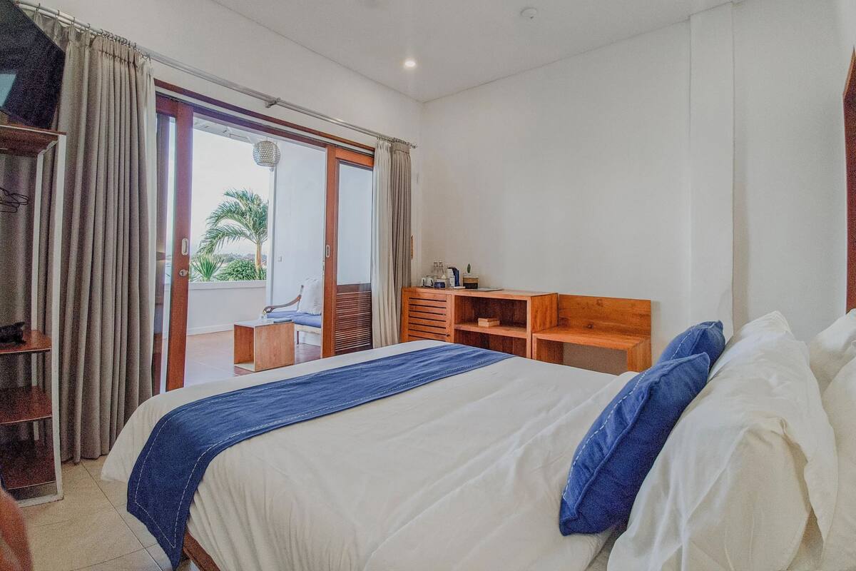 Standard Double Room, Patio, Partial Ocean View | 1 bedroom, in-room safe, blackout drapes, free WiFi
