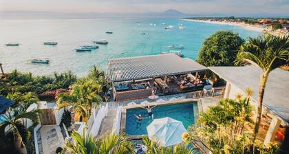 Playgrounds Wave Lodge