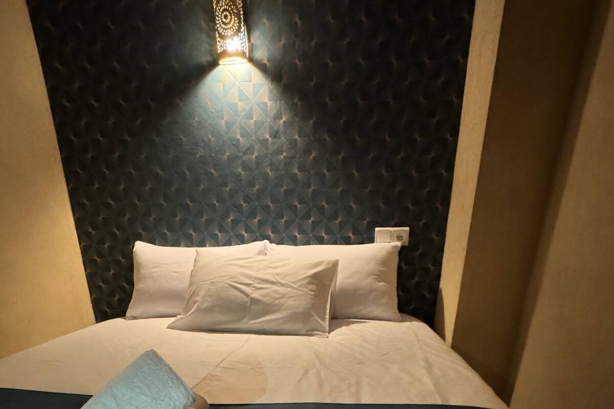 Quadruple Room | Hypo-allergenic bedding available, in-room safe, blackout drapes