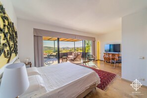 Design Villa | 4 bedrooms, soundproofing, iron/ironing board, free WiFi - Villa Dama - Luxury Escape (Avola)