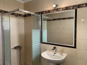 Dusche, Handtücher, Seife