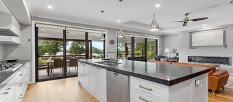 WOMBAT LODGE - THE VINTAGE HOLIDAY HOUSES