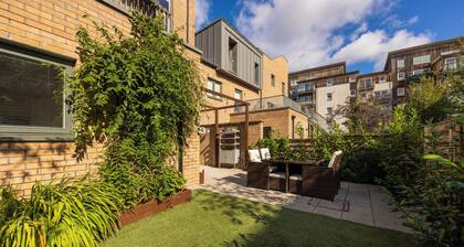 Gorgeous central 3 bed house - free parking & garden (15 min walk to Royal Mile)