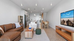 TV - Sands on Sellicks #4 by Wine Coast Holiday Rentals (Sellicks Beach)