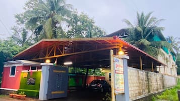 住宿正面