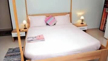 3 Schlafzimmer, Bügeleisen/Bügelbrett, WLAN, Bettwäsche