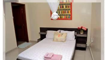 3 quartos, ferros/tábuas de passar roupa, Wi-Fi, roupa de cama