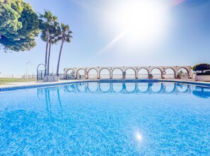 Outdoor pool - Charming Duplex Apartment with Breathtaking Views, Benalmadena Pueblo, Malaga! (Benalmádena)
