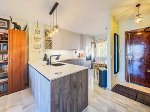 Fridge, microwave, oven, stovetop - Charming Duplex Apartment with Breathtaking Views, Benalmadena Pueblo, Malaga! (Benalmádena)