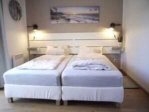 3 slaapkamers, reisbedje, gratis wifi, beddengoed