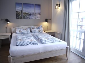 3 slaapkamers, reisbedje, gratis wifi, beddengoed